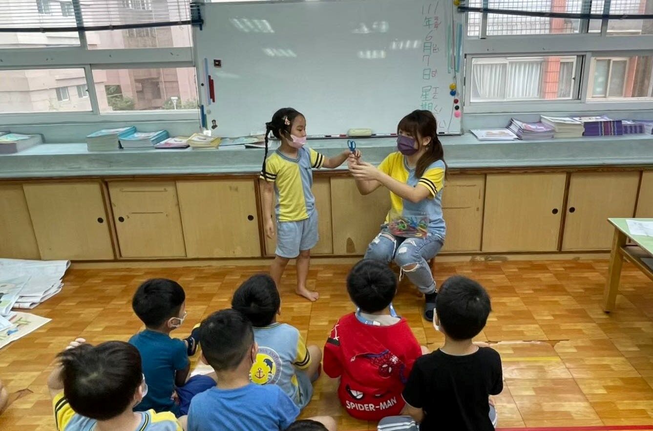 林雨珠女兒小靜現於幼兒園工作，朝著幼教領域努力。林雨珠提供